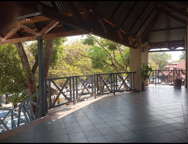 155M² BUSINESS CENTRE TO LET IN SONHEUWEL
